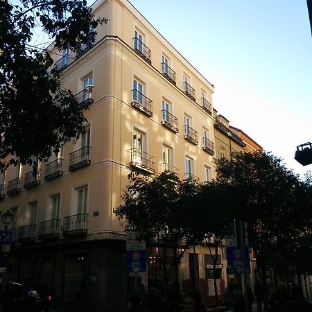 Nuria Hostal Мадрид Екстер'єр фото